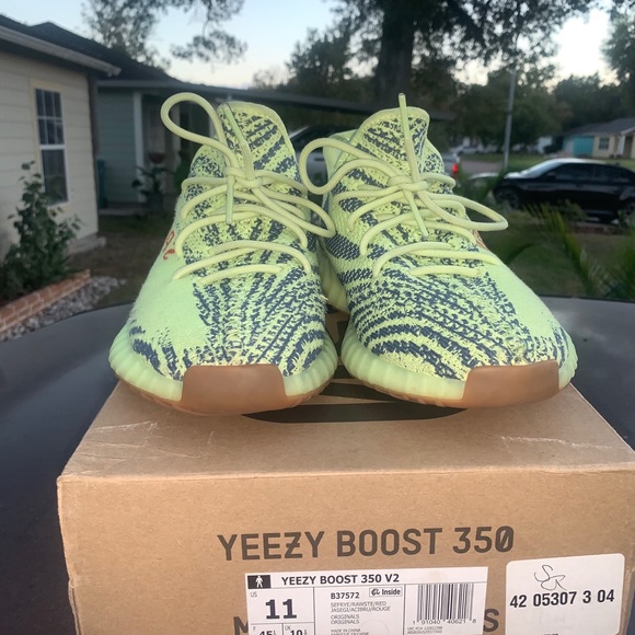 Used - Picture 2 of 4